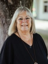 Gisela Flügel, Erzieherin