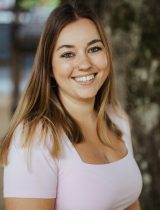 Melissa Roder, Erzieherin